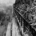 40 Captivating Vintage Photos Depicting Daily Life in London During the 1920s_Lap