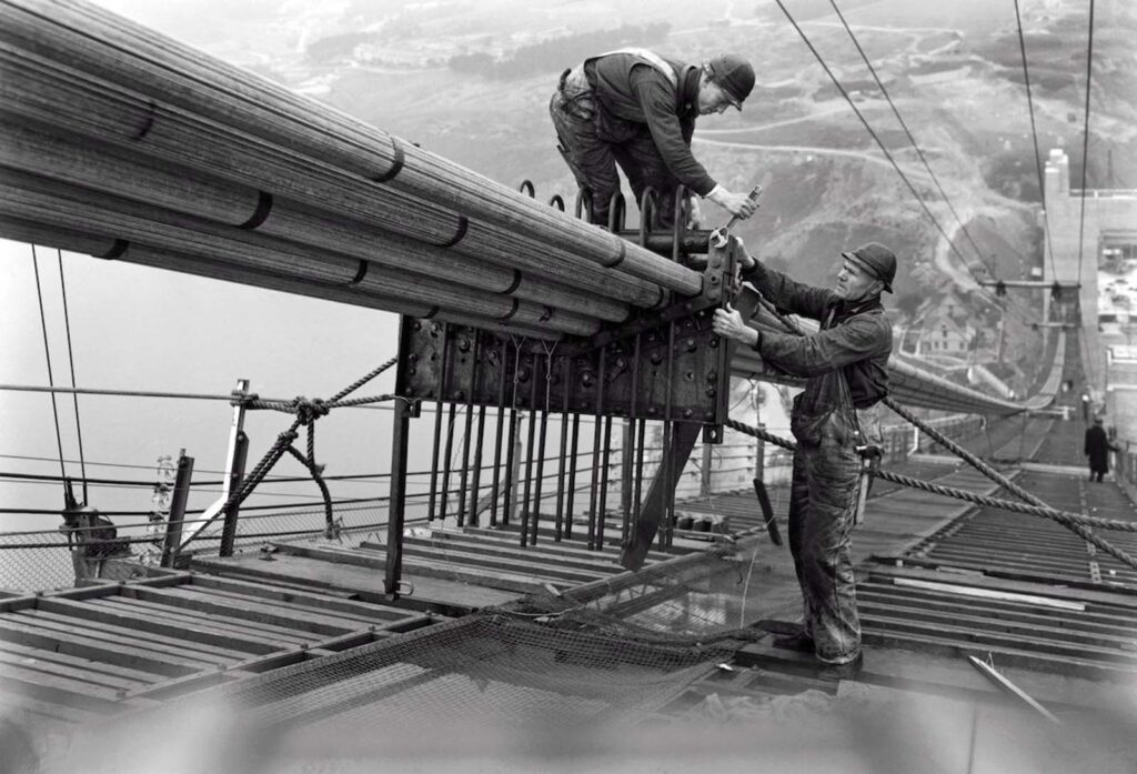 Building the Golden Gate Bridge: Rare photos from the 1930s _ LINH