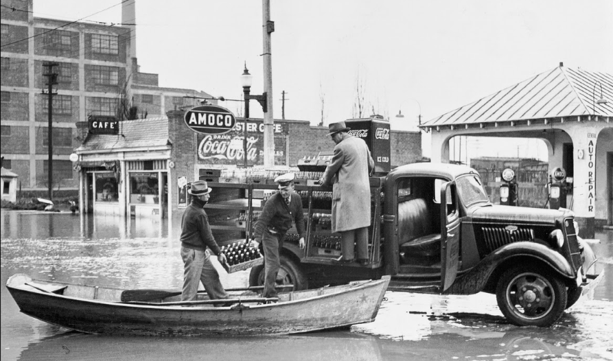 Classic Snapshots: Ford Coca-Cola Delivery Trucks in the 1920s-1950s _ US Memories _ LINH