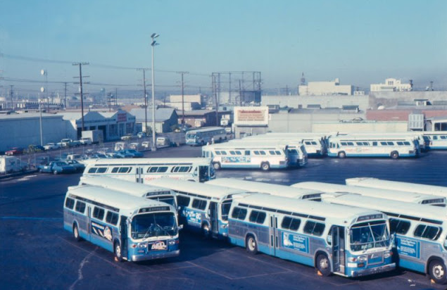 50 Fascinating Photos Show the Bus System of San Diego in the 1970s_lag