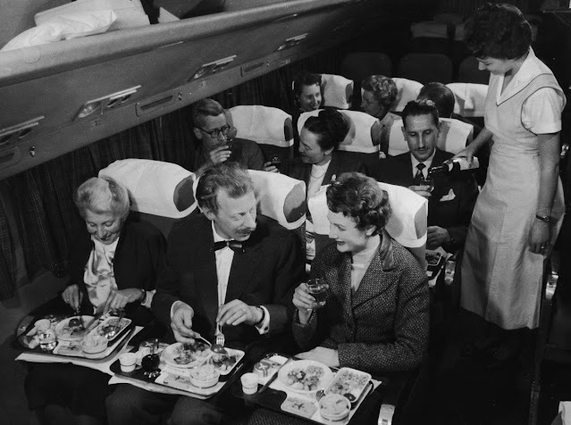 Here’s What It Was Really Like (And It’s Actually Crazy) to Fly in the 1950s_lag