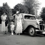 Found Snaps of ‘Ladies and Cars’ That Defined Women’s Fashion in the 1930s _ USStories