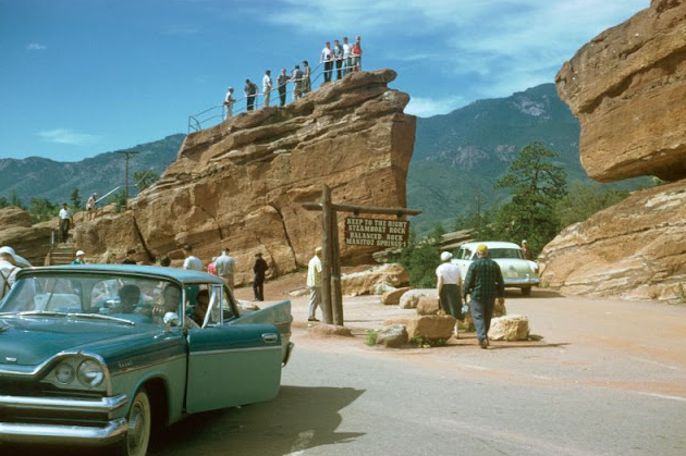 Beautiful Kodachrome Photos Taken By an American Traveler in the 1950s and 1960s _ USStories