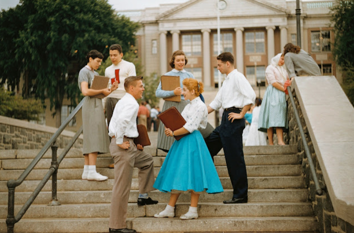 26 Fabulous Color Photographs That Capture Everyday Daily Life in 1950s America_lag