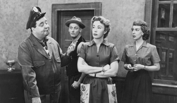 The Honeymooners (1955-1956): A Timeless Classic in Television Comedy_lag