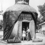 22 Vintage Pictures of Old Los Angeles Restaurants With Wacky Shapes