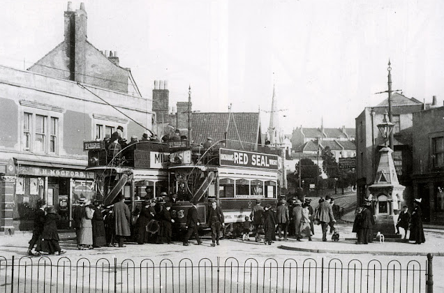 28 Rare Vintage Photos Captured Everyday Life in Bristol Before 1900