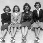 Skirts and Saddle Shoes: Favorite Styles of ’40s Teenage Girls _ USStories