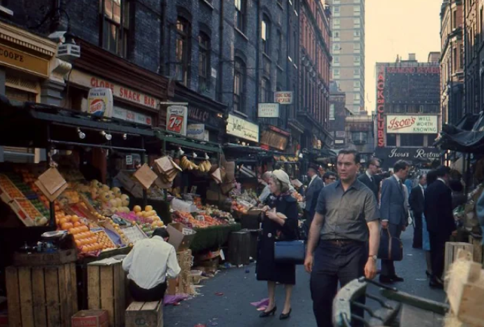 Let’s take a look back at the beautiful photos of the streets of England in the 1960s_oldeng