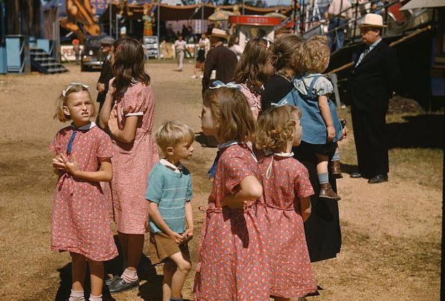 Did You Know: 1930s Flour Sacks Had Colorful Patterns for Women to Sew Dresses From _NH