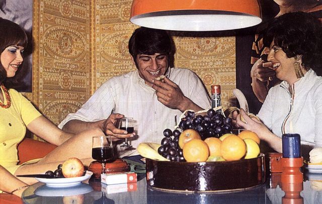 33 Cool Pics That Show How People Enjoyed Parties in the 1970s _CN