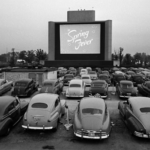 22 Vintage Photos Reveal Daily Life at Drive-In Theaters – A Fading American Tradition_Lap