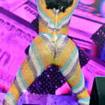 Cardi B’s Catsuit Rips At The Seams During Twerk performance and her funny way of handling it😁😁😁 – S – News