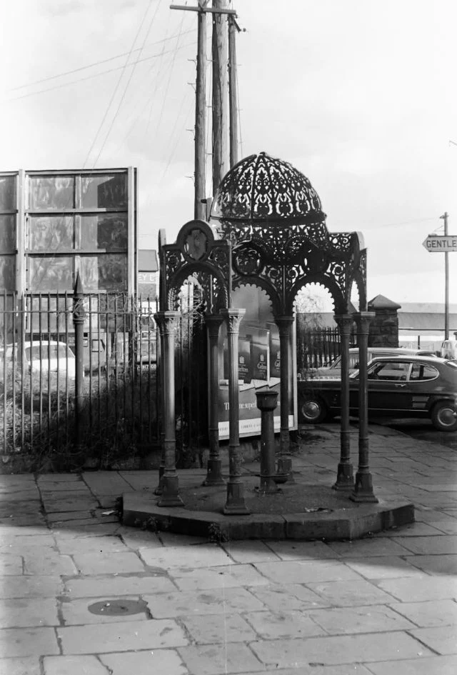 Cardiff in the 1970s Through Fascinating Black and White Photos