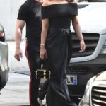 Priyanka Chopra And Nick Jonas Casually Stroll Down Parisian Streets In Haute Couture. No Big Deal Until Netizens Did Had Over Priyanka’s Outfit Though – News