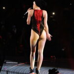 There’s no such thing as pants during a Miley Cyrus performance: Opting for Sleeve Over ᴜɴᴅᴇʀᴡᴇᴀʀ – News