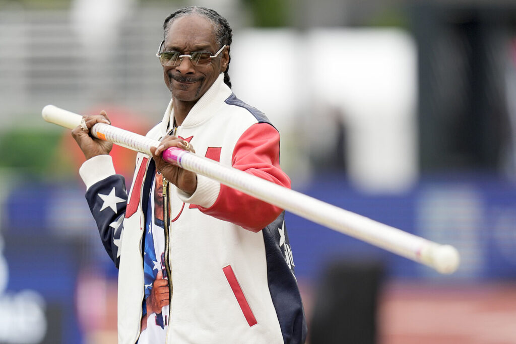 Snoop Dogg’s hilarious commentary adds rhythm to Olympic track and field events. ttmd – News