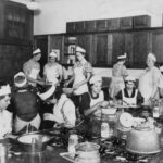 Fascinating Vintage Photos of Girls Attending Home Economics Classes, 1920s-1930s – Rare Historical Photos