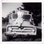 30 Photographs Show What School Buses Looked Like in the 1950s and 1960s