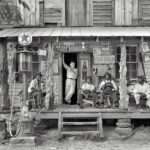 Interesting Pictures of a Country Store on Dirt Road in North Carolina, 1939; And Surprise That It Is Still Standing More Than 70 Years Later!