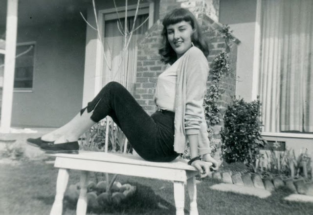 Pedal Pushers: The Favorite Trousers of Women in the 1950s