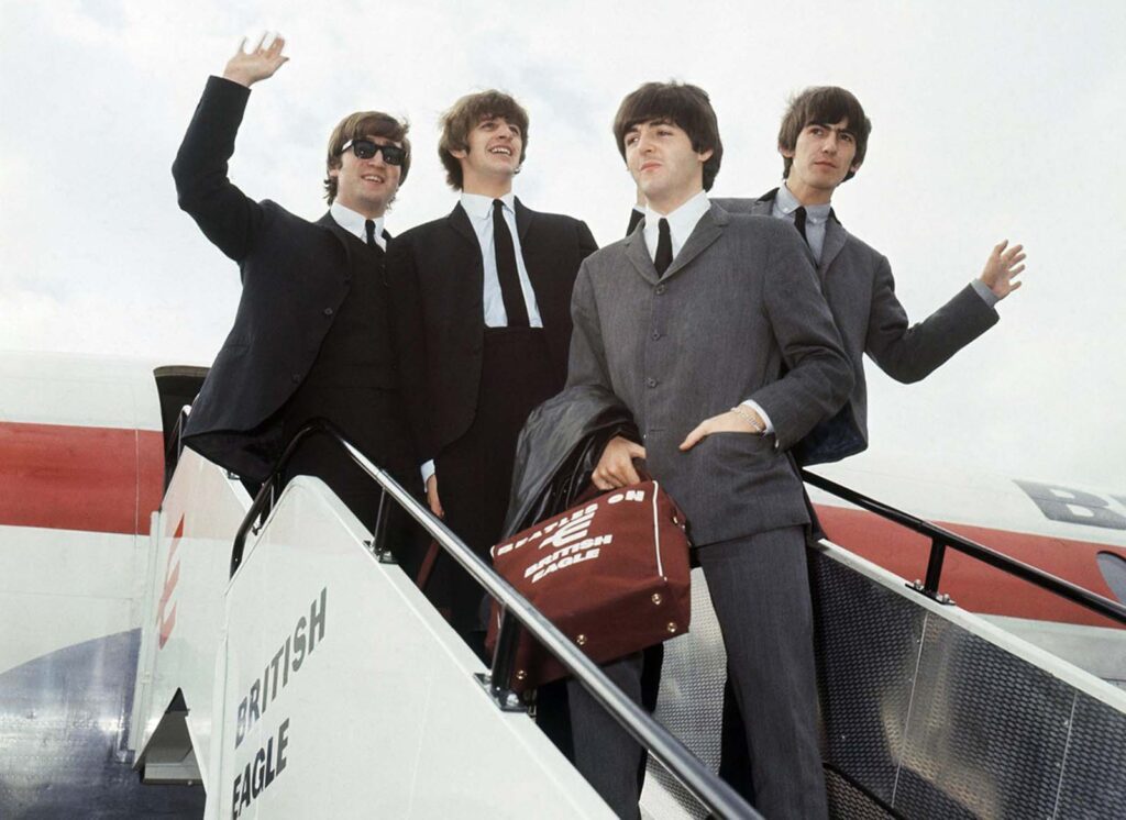 The visual history of Beatlemania in rare pictures, 1964 – Rare Historical Photos