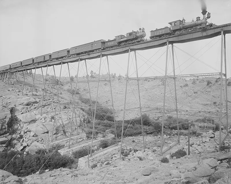 Timber Trestles: Incredible Vintage Photos of Timber Railroad Bridges, 1850s-1900s – Rare Historical Photos