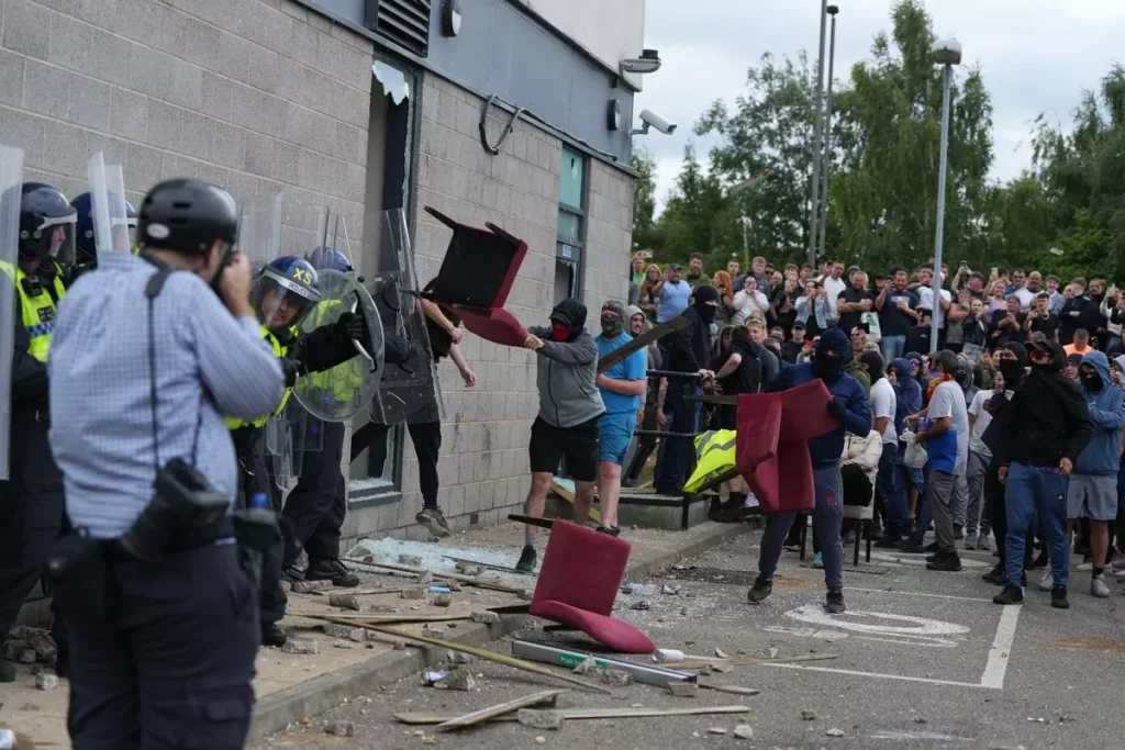 ‘Today’s Rotherham riot made me feel broken – but nowhere is as broken as our country’ _ Hieuuk