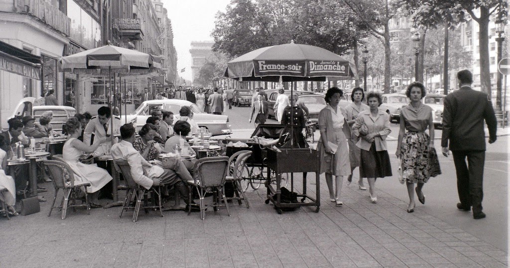 50 Interesting Vintage Photographs That Capture Street Scenes of Paris in the Mid-1950s