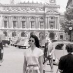 34 Black and White Snapshots That Show Parisian Girls From the 1950s