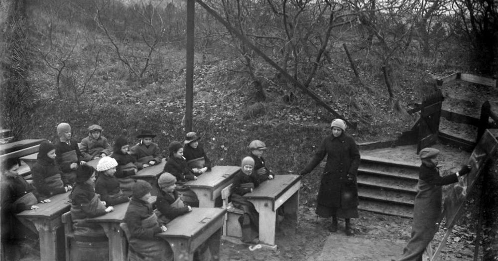 20 Amazing Vintage Photos of Open Air Schools in the Early 20th Century