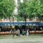 France From Between the 1950s and 1960s Through Wonderful Color Photos of an American Traveler’s Lens