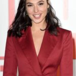 “Enchanting Disney-Inspired Elegance: Gal Gadot’s Stunning European Premiere Look” – celebknews6